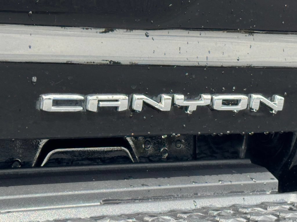 Used 2026 GMC Canyon Denali AWD/4WD image 13