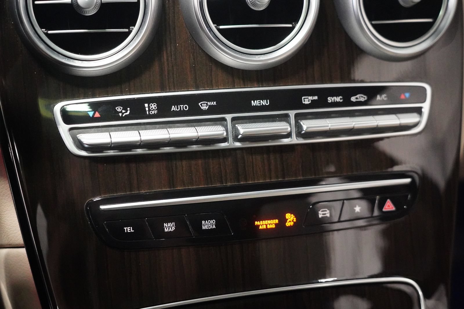 Used 2021 Mercedes-Benz GLC 300 4MATIC image 25