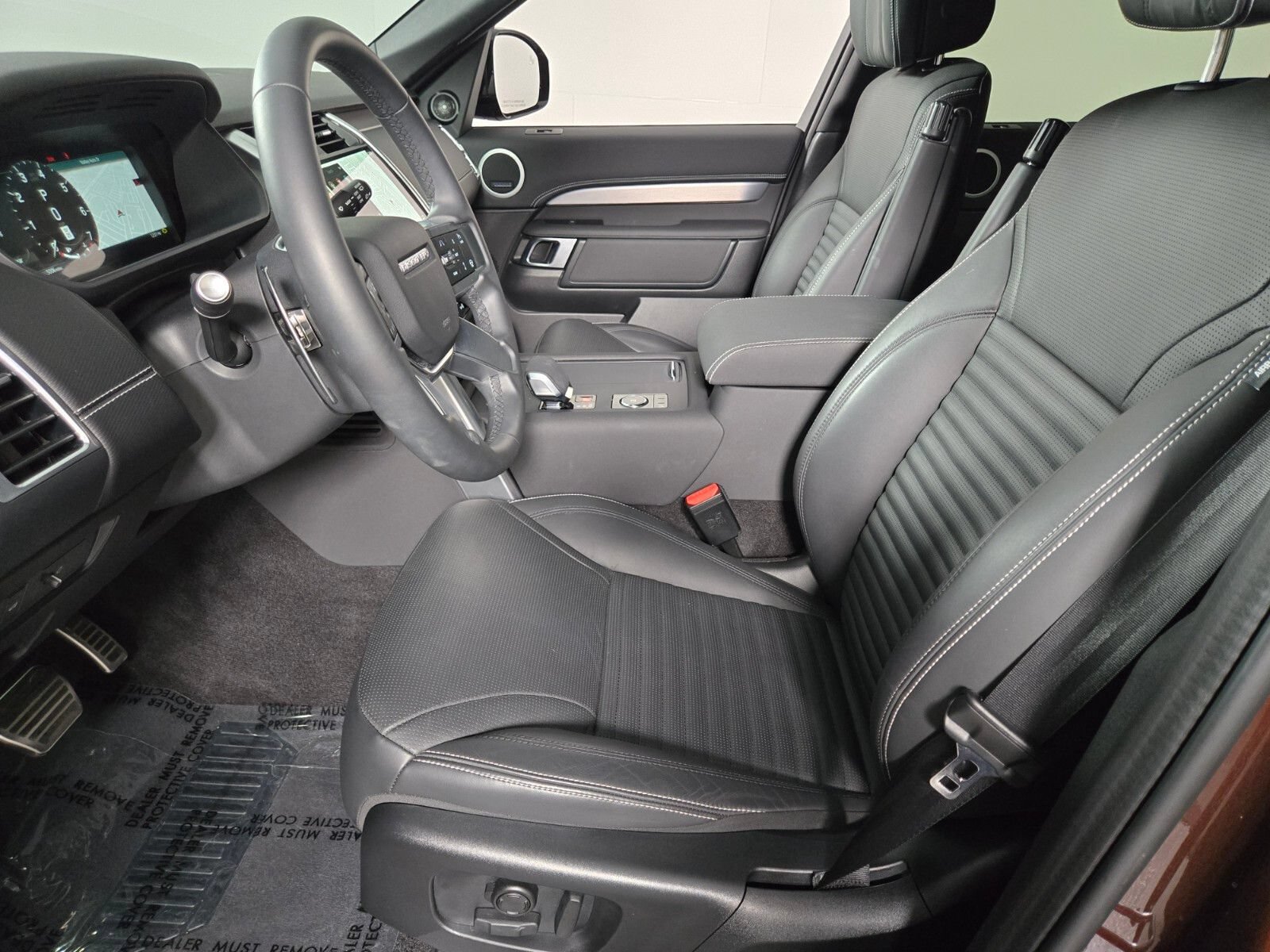 Used 2026 Land Rover Discovery Limited Edition AWD/4WD image 11