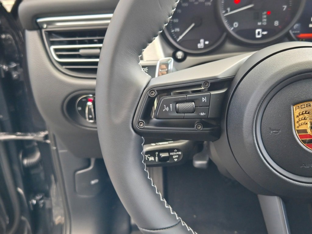 New 2026 Porsche Macan Turbo image 29