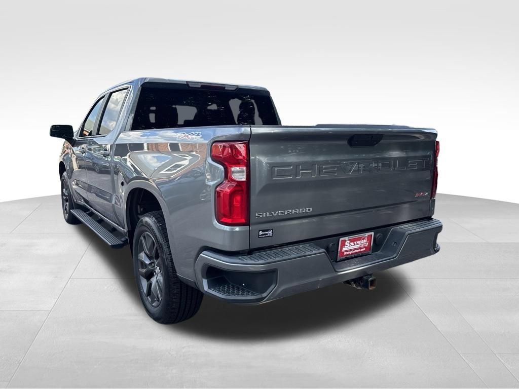 Used 2020 Chevrolet Silverado 1500 RST w/ RST Value Package AWD/4WD image 16