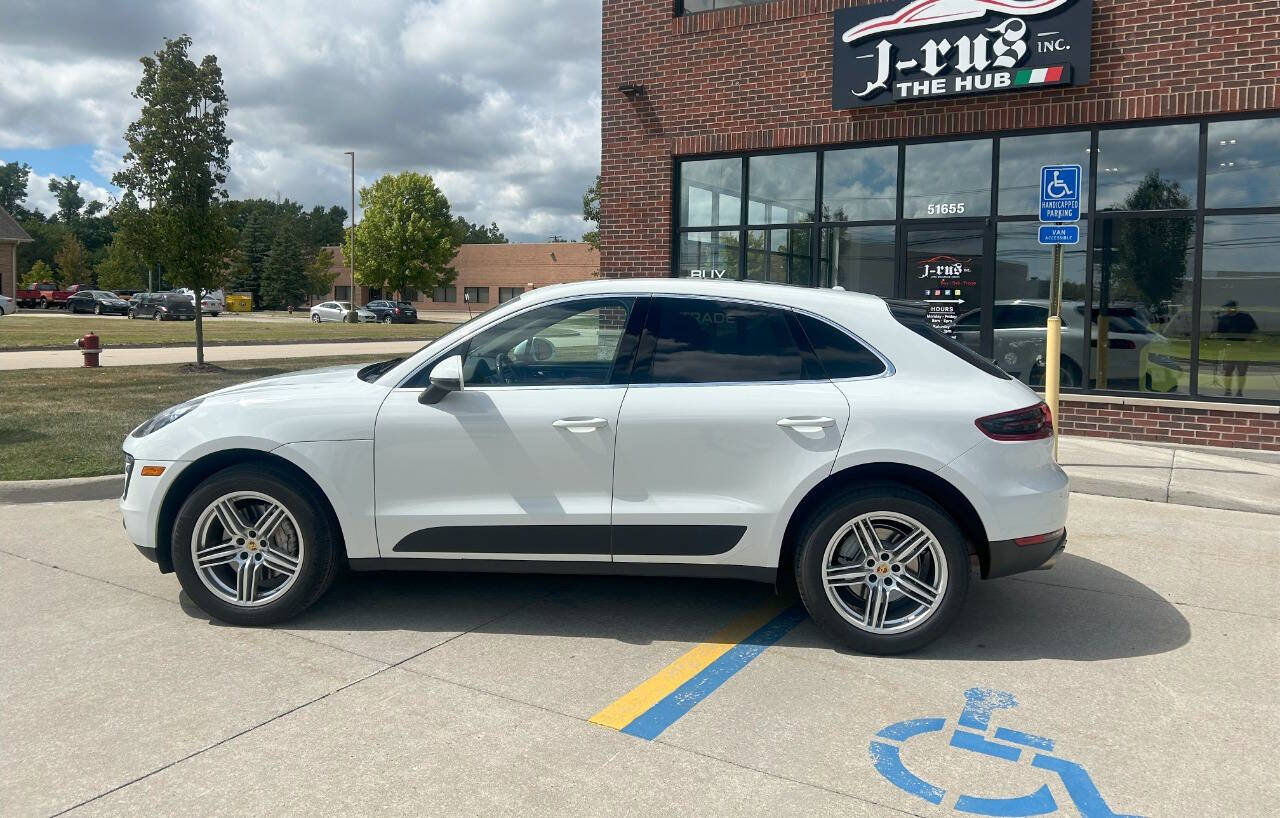 Used 2017 Porsche Macan S image 10