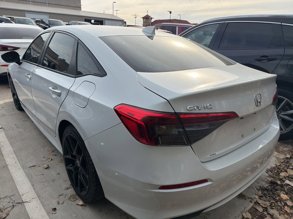 Used 2022 Honda Civic Sport image 4