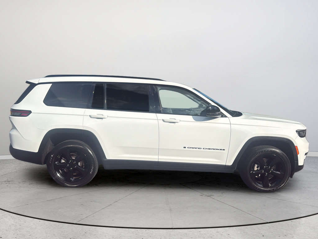 Used 2023 Jeep Grand Cherokee L Laredo AWD/4WD image 6