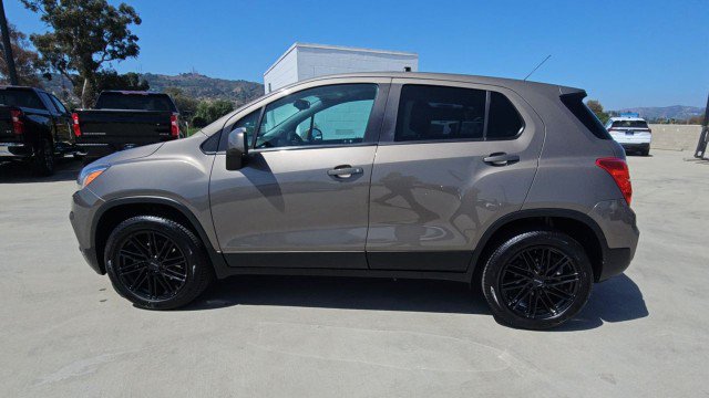 Used 2021 Chevrolet Trax LS AWD/4WD image 5