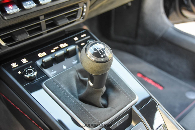 Used 2024 Porsche 911 Carrera GTS image 43