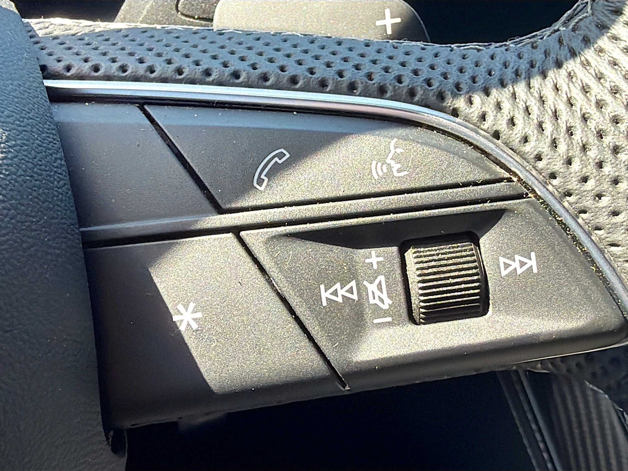 Used 2024 Audi SQ8 Prestige image 38