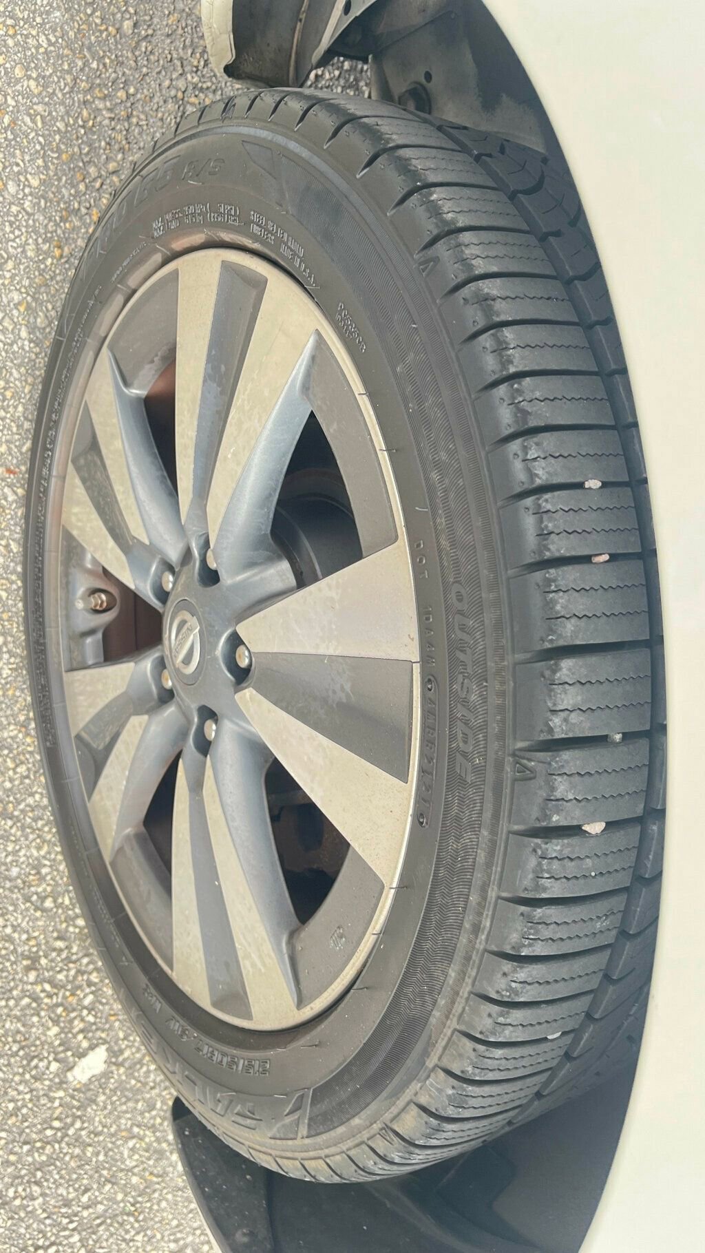 Used 2016 Nissan Leaf SL w/ Premium Package image 16