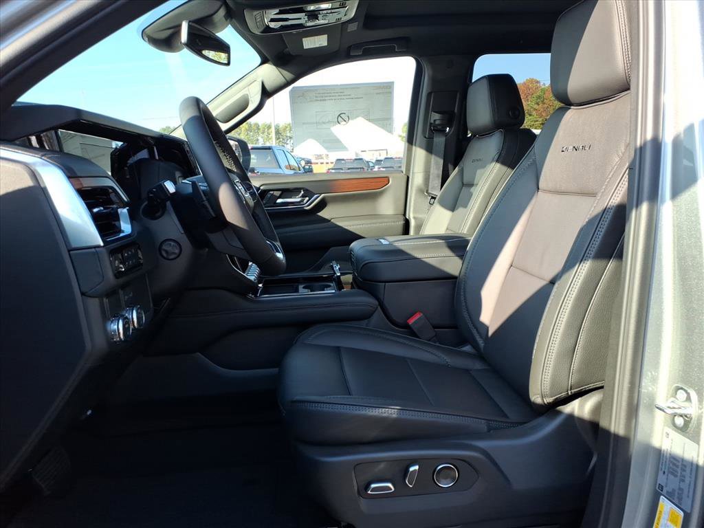 New 2026 GMC Yukon XL Denali image 19