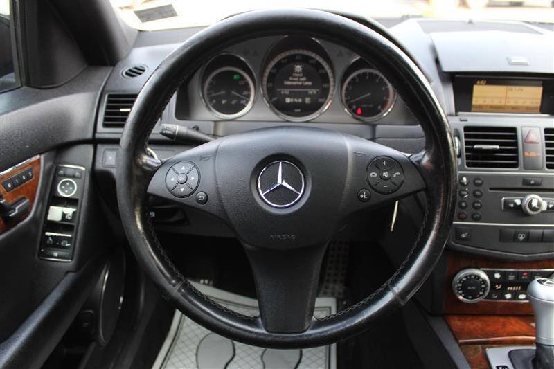 Used 2011 Mercedes-Benz C 300 4MATIC Sedan image 14