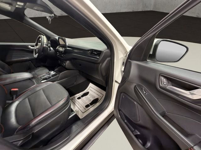 Used 2024 Ford Escape ST-Line Select image 19
