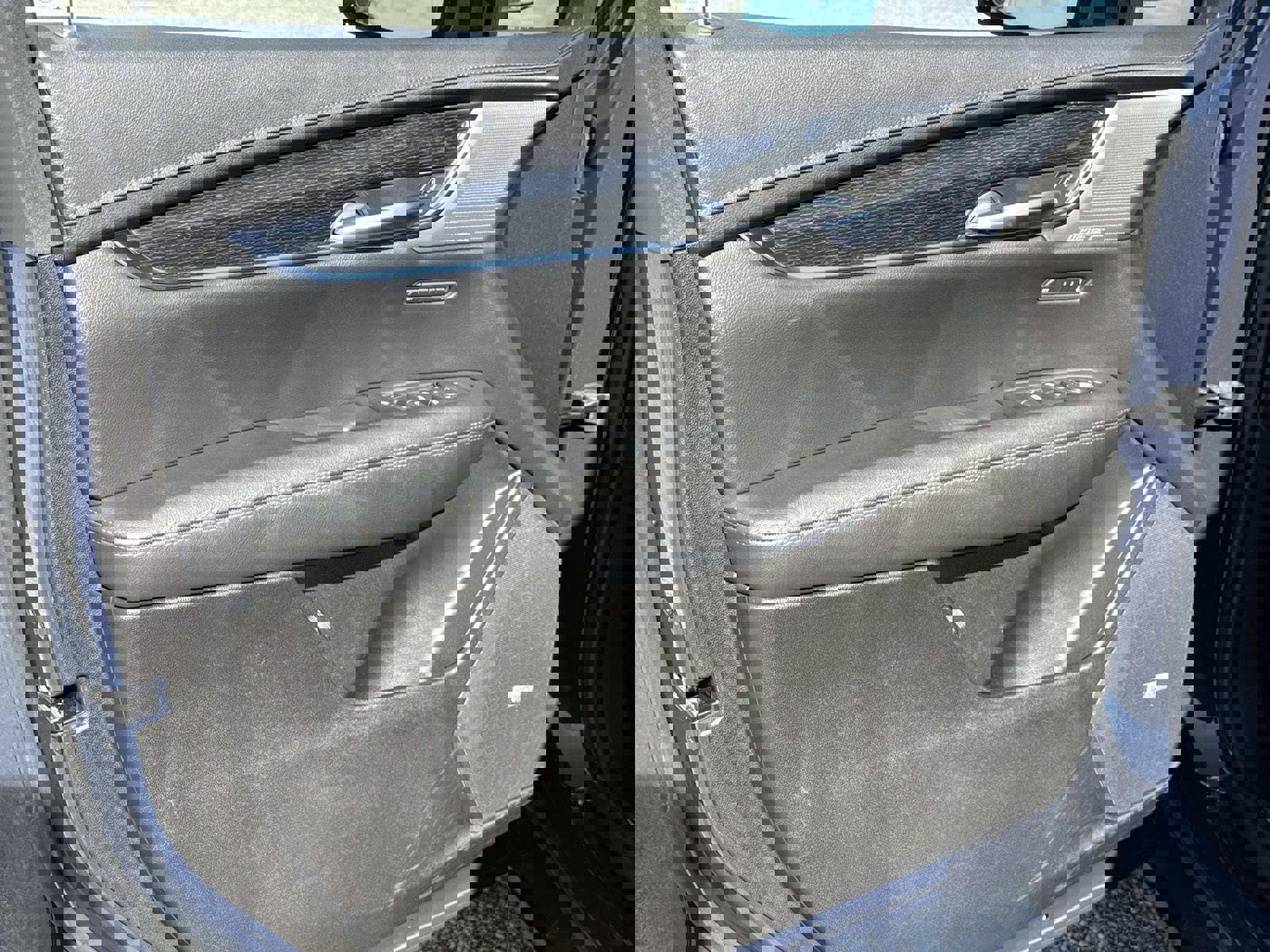 Certified 2025 Cadillac XT5 Premium Luxury image 18