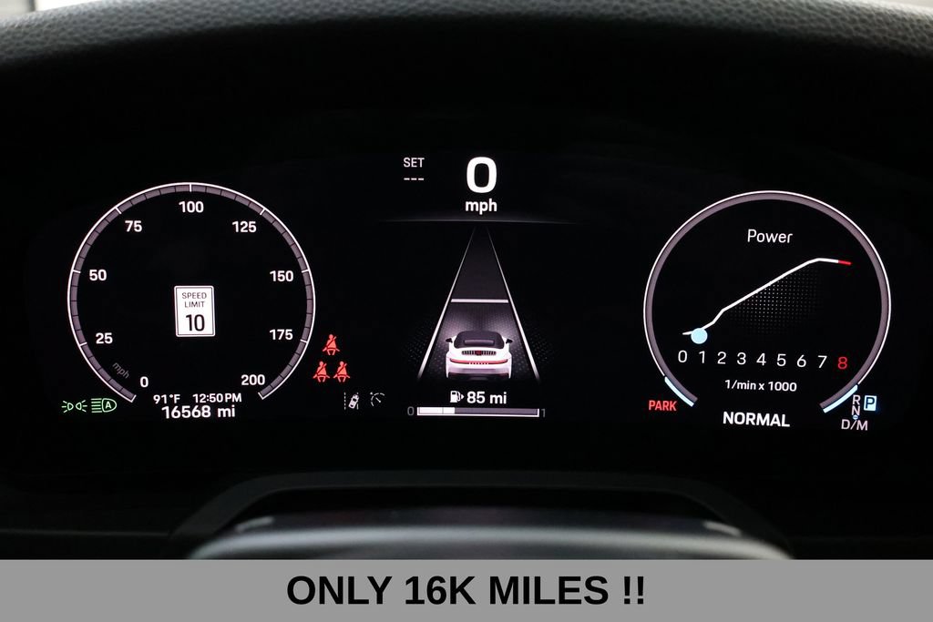 Used 2025 Porsche 911 Carrera RWD image 5