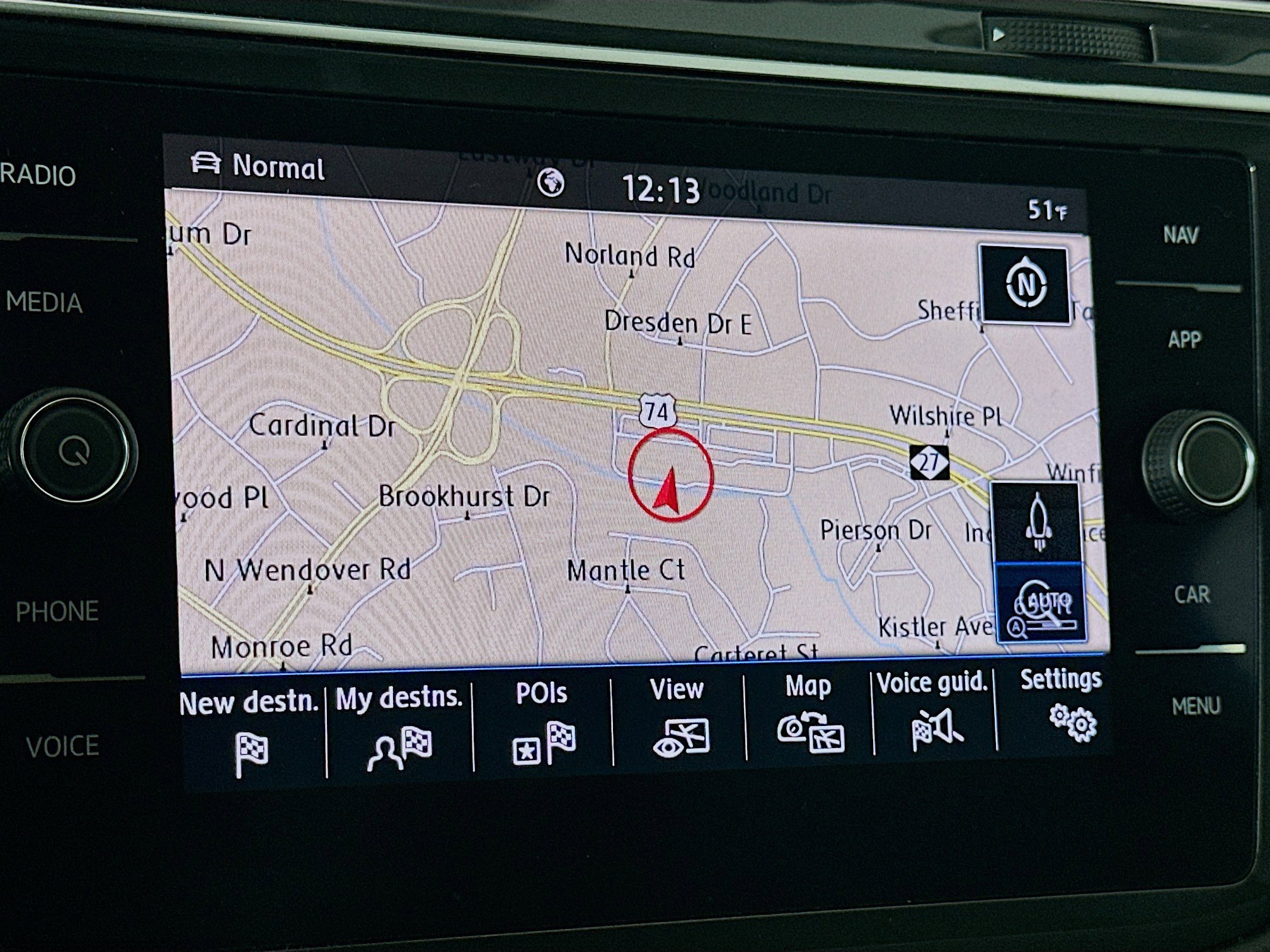 Used 2020 Volkswagen Tiguan SEL w/ 3rd Row Seat Package image 22