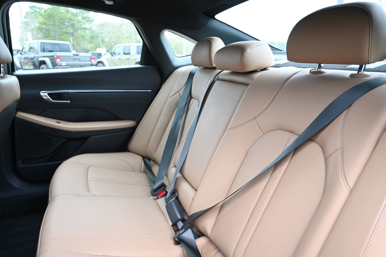 Used 2023 Hyundai Sonata Limited w/ Cargo Package image 19