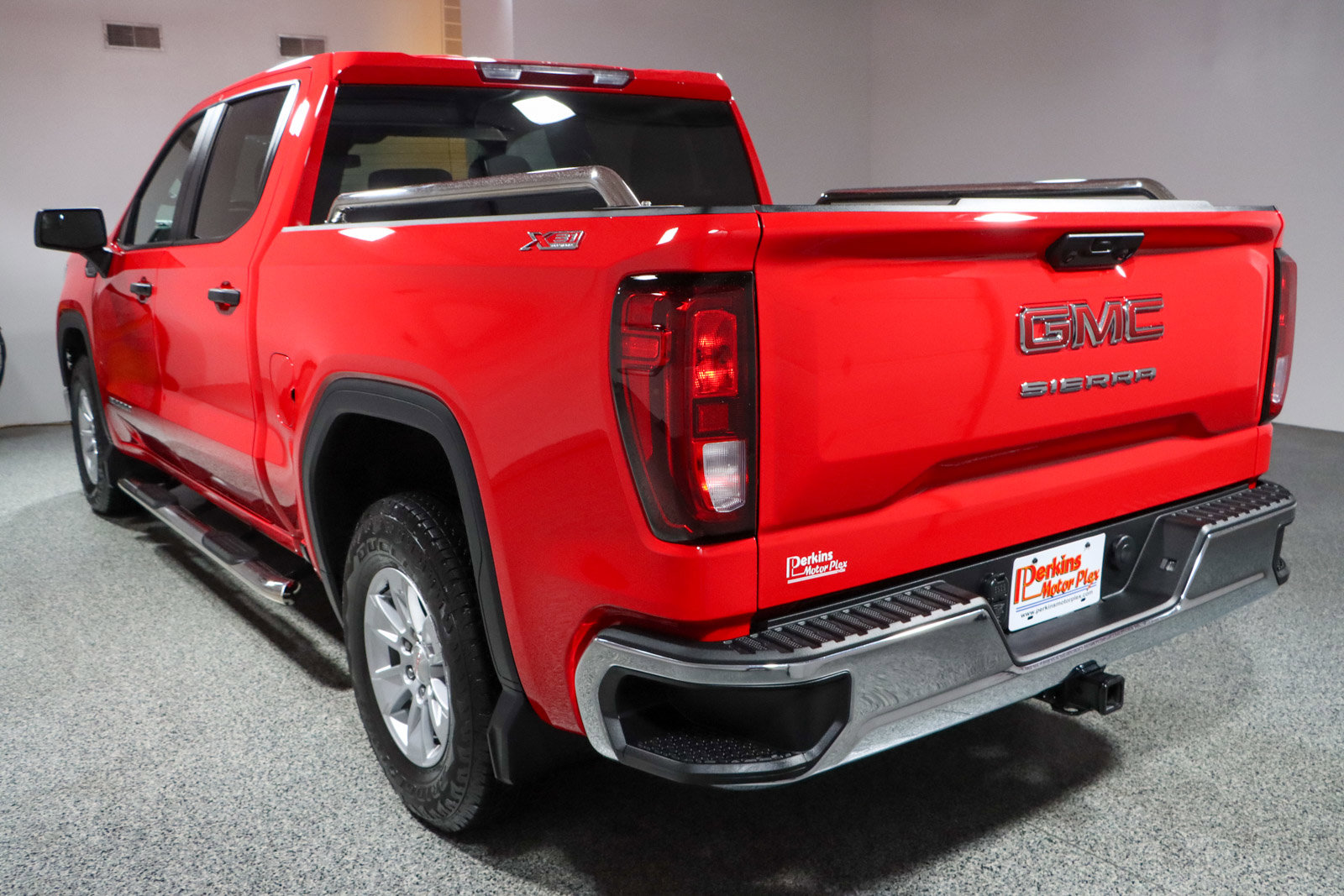 Used 2024 GMC Sierra 1500 Pro w/ Pro Value Package image 9