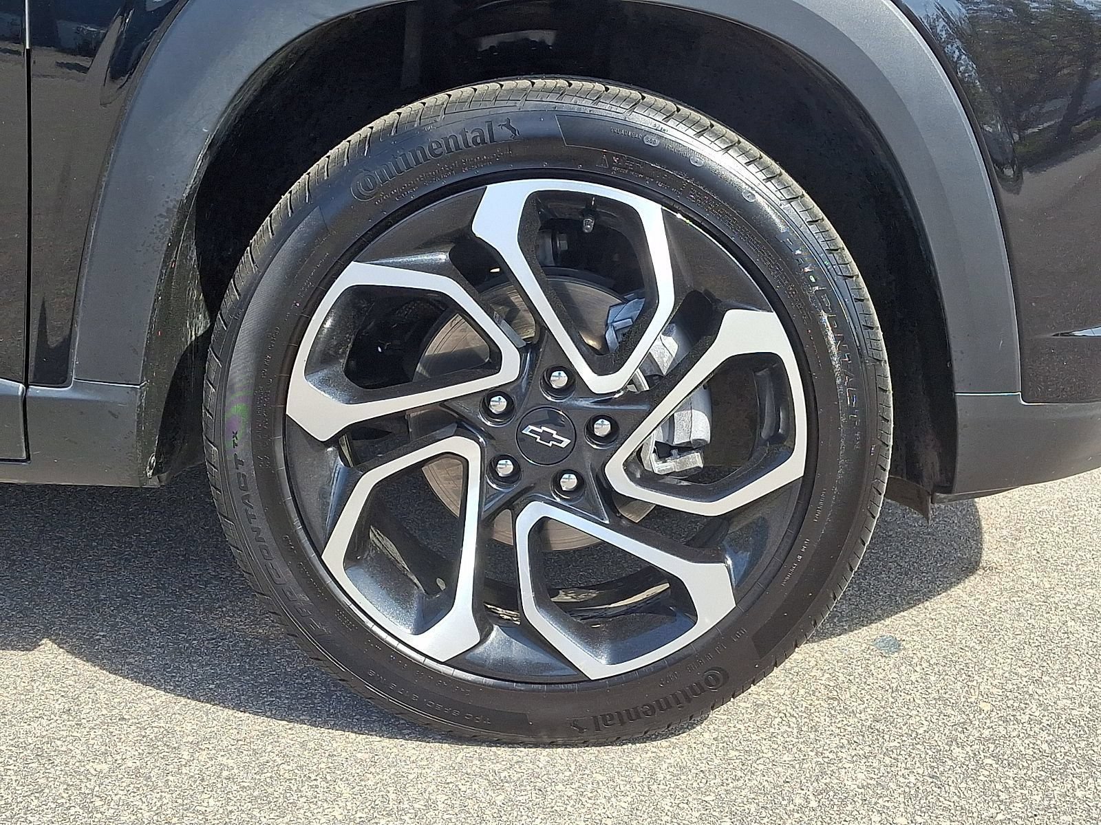 Used 2025 Chevrolet Trax RS w/ Driver Confidence Package FWD image 8