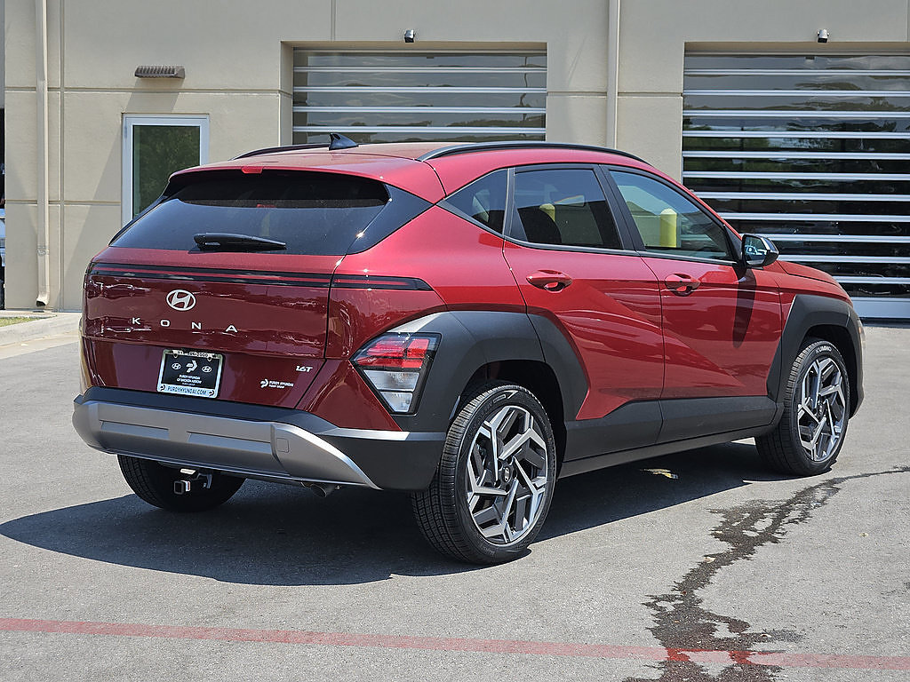 New 2026 Hyundai Kona SEL Premium FWD image 7