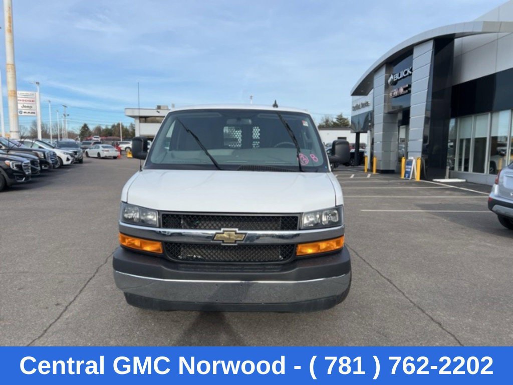 Used 2025 Chevrolet Express 2500 w/ Driver Convenience Package RWD image 2