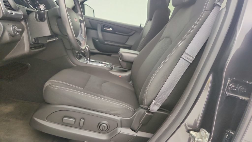 Used 2015 GMC Acadia SLE FWD image 10