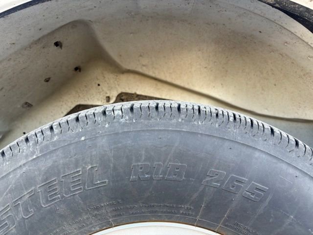 Used 2024 GMC Savana 2500 w/ Driver Convenience Package image 17