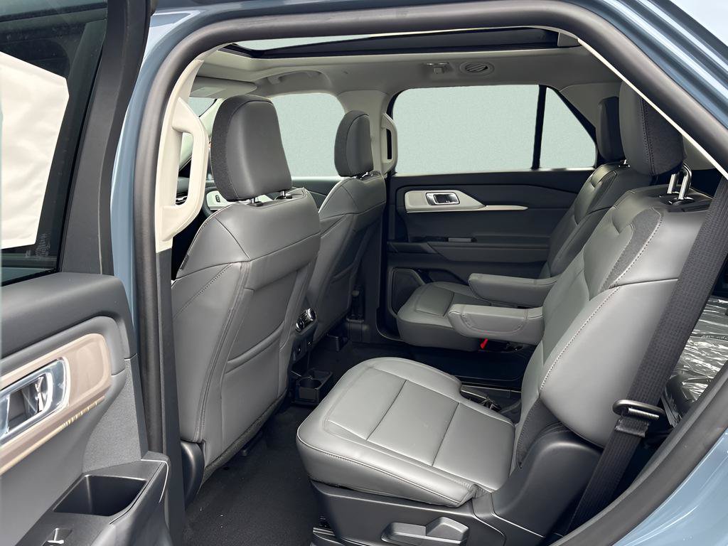 New 2026 Ford Explorer Active w/ Active Comfort Package AWD/4WD image 5