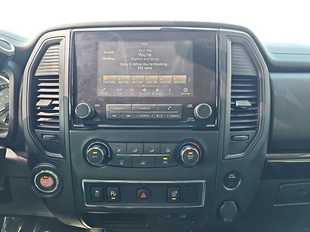 Used 2022 Nissan Titan SV RWD image 20