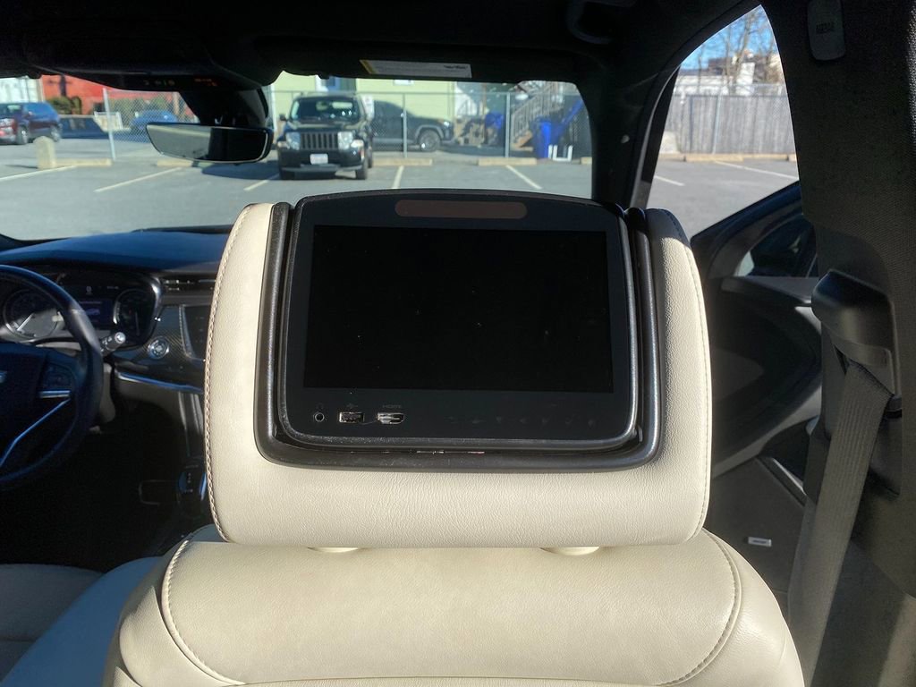 Used 2020 Cadillac XT6 Sport image 28