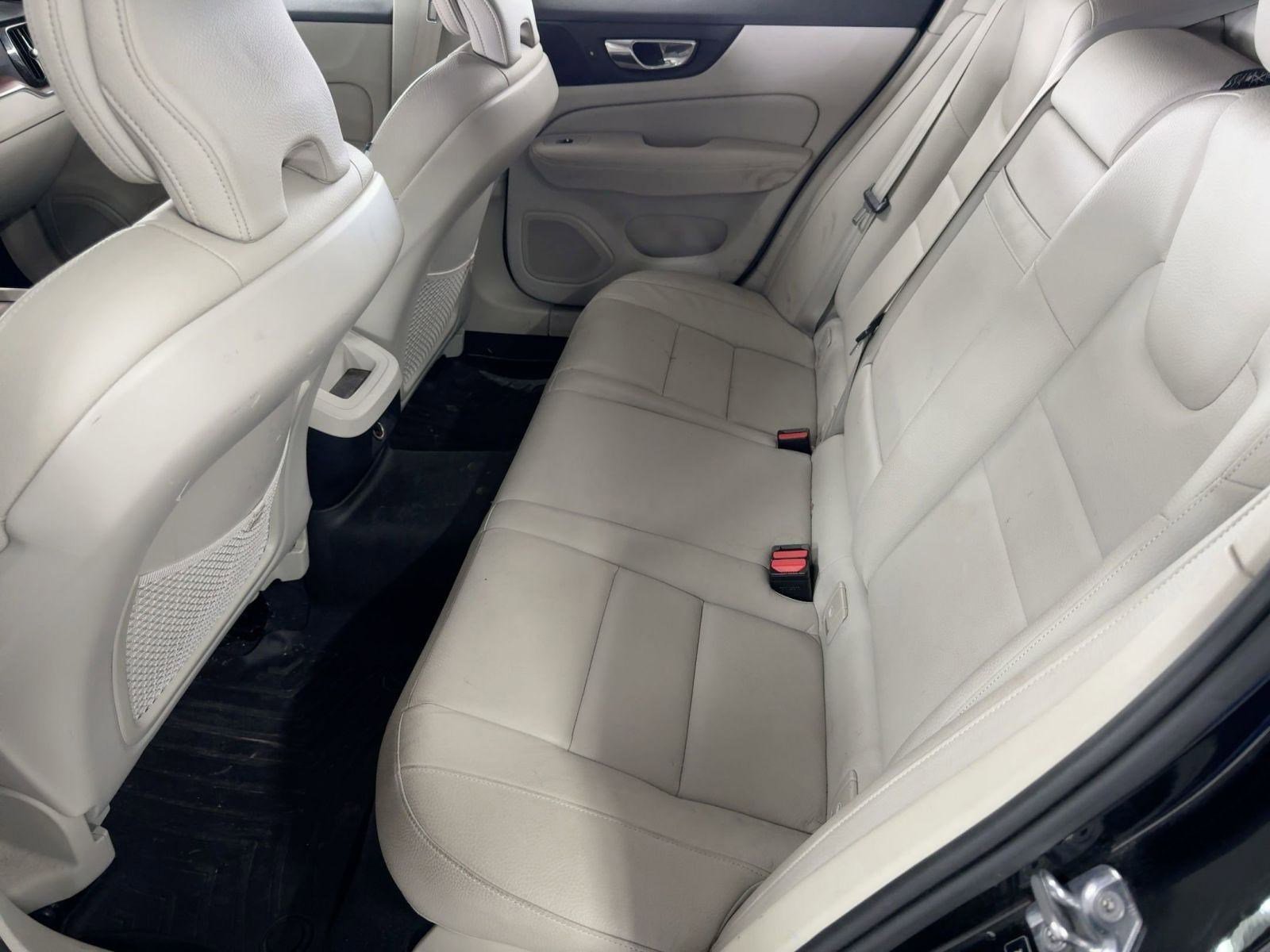 Used 2019 Volvo S60 T5 Momentum image 13