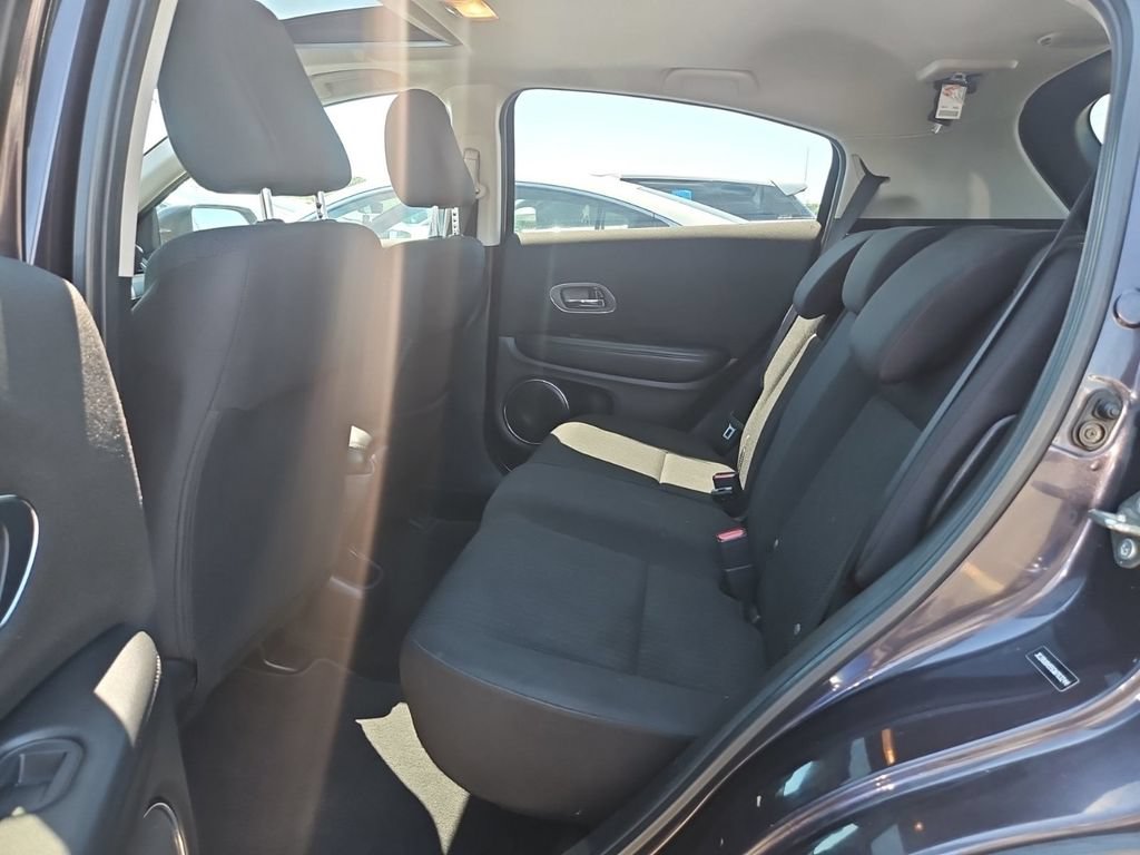 Used 2016 Honda HR-V EX image 9