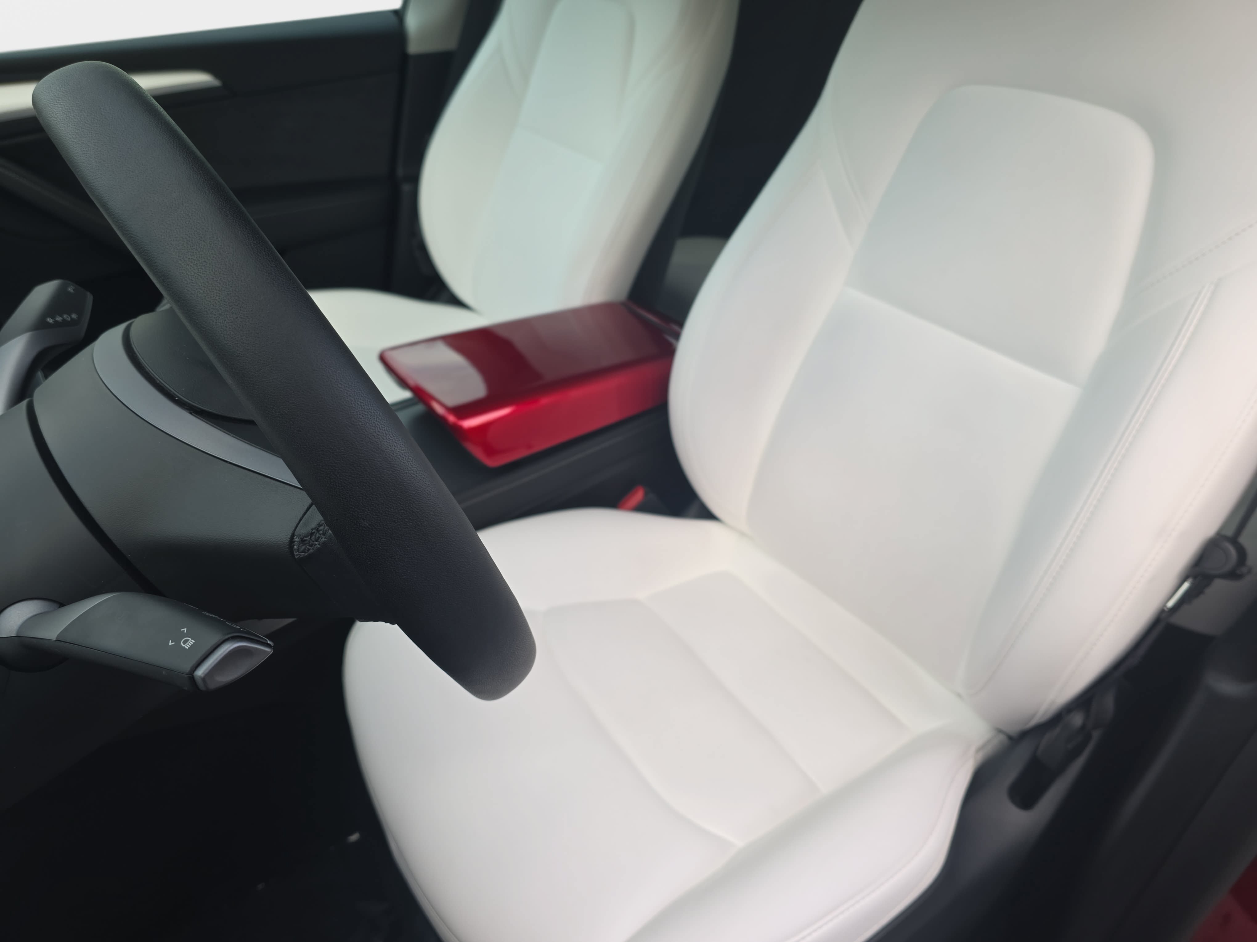 Used 2024 Tesla Model Y Long Range AWD/4WD image 15