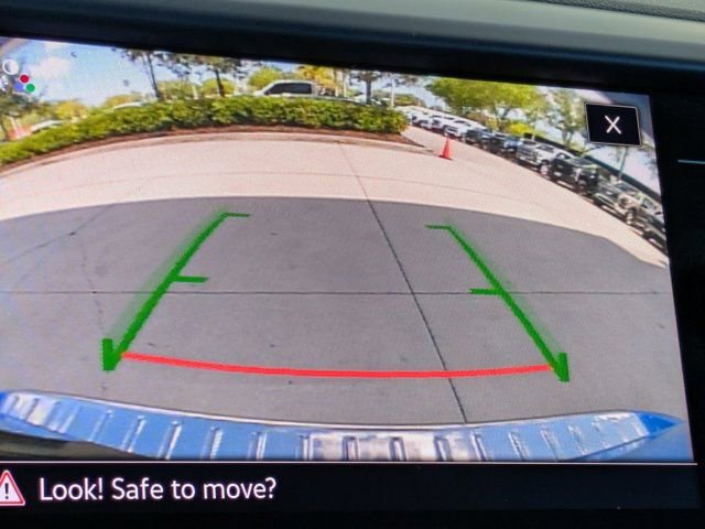 Used 2023 Volkswagen Taos SE w/ Black Wheel Package image 26