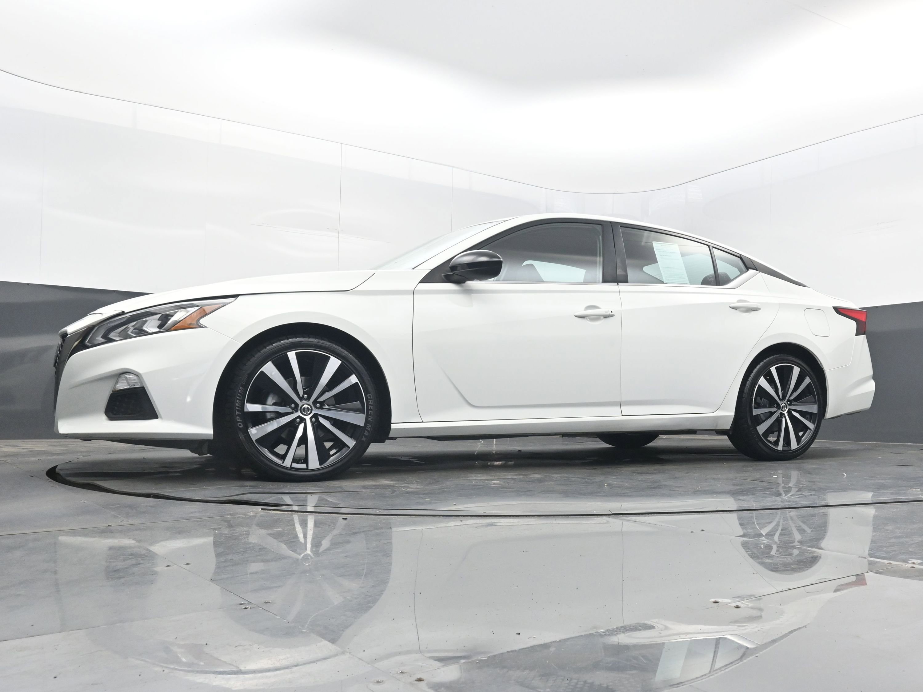 Used 2022 Nissan Altima 2.5 SR image 24