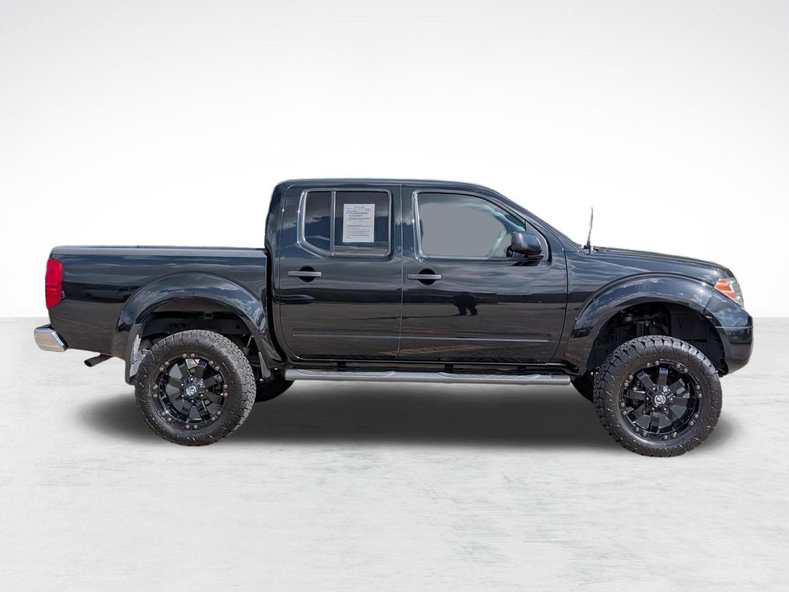 Used 2021 Nissan Frontier SV AWD/4WD image 6