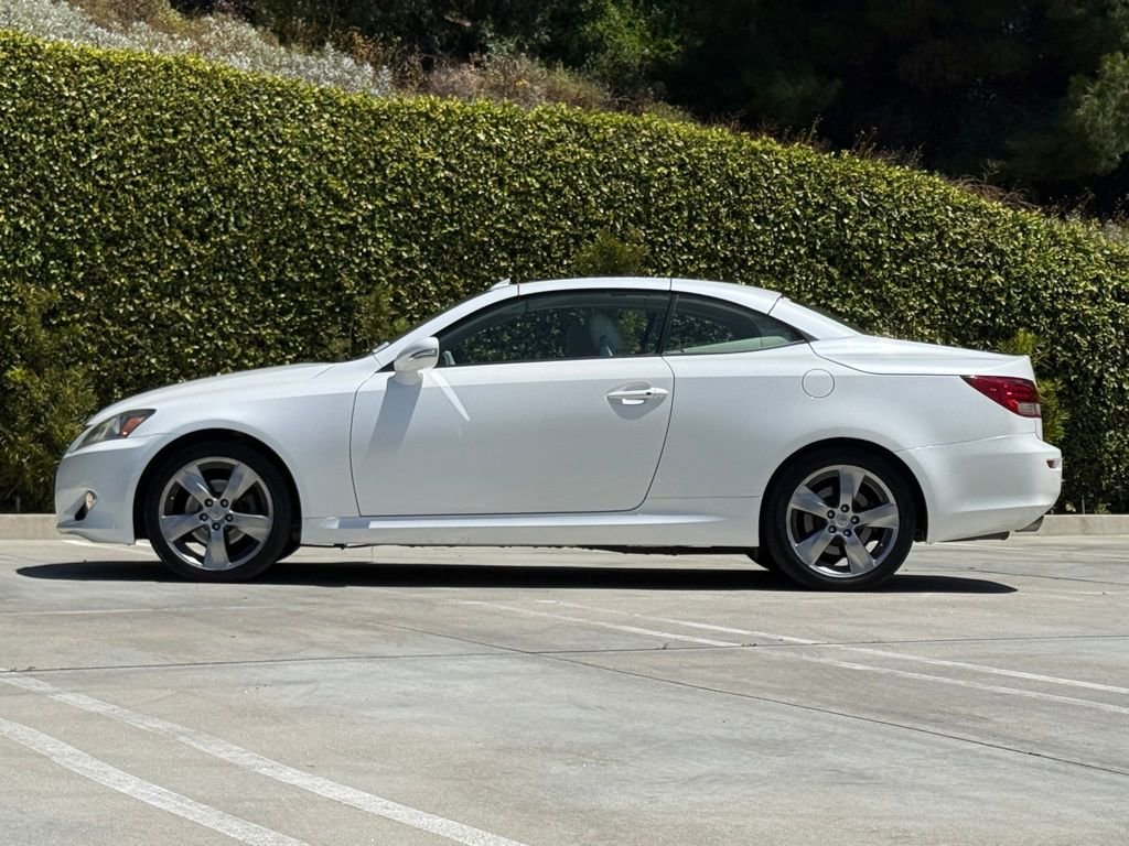 Used 2011 Lexus IS 250C RWD image 7