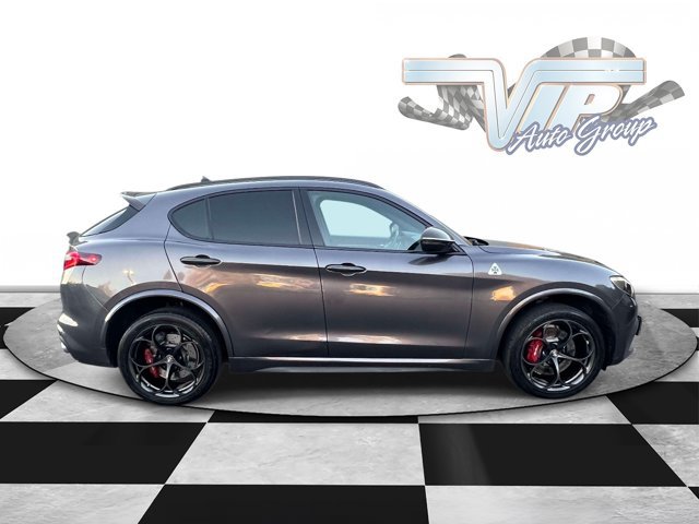 Used 2022 Alfa Romeo Stelvio Quadrifoglio AWD/4WD image 5