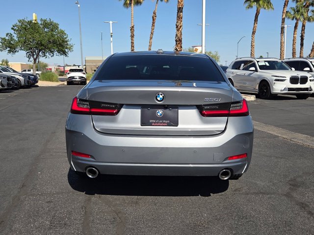 Certified 2024 BMW 330i Sedan w/ Convenience Package RWD image 7