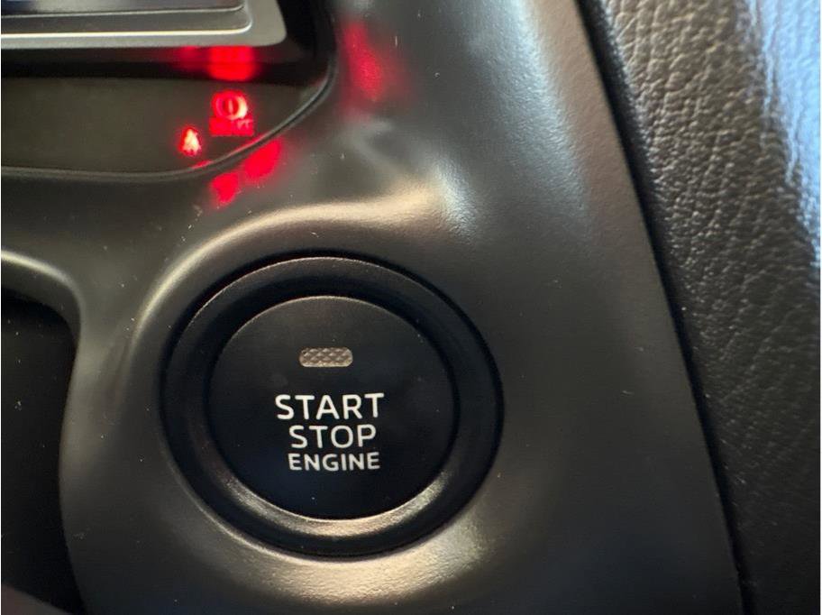 Used 2016 MAZDA MAZDA3 i Touring image 18