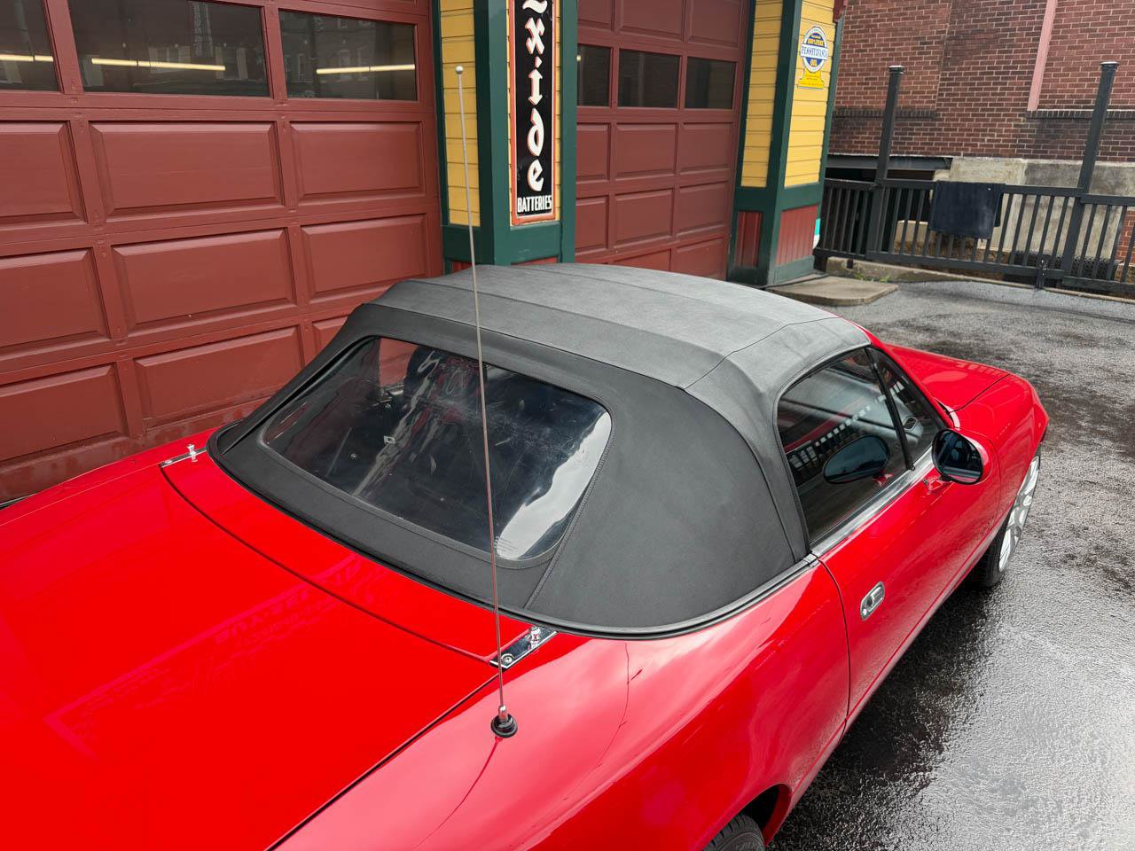 Used 1990 MAZDA MX-5 Miata RWD image 10