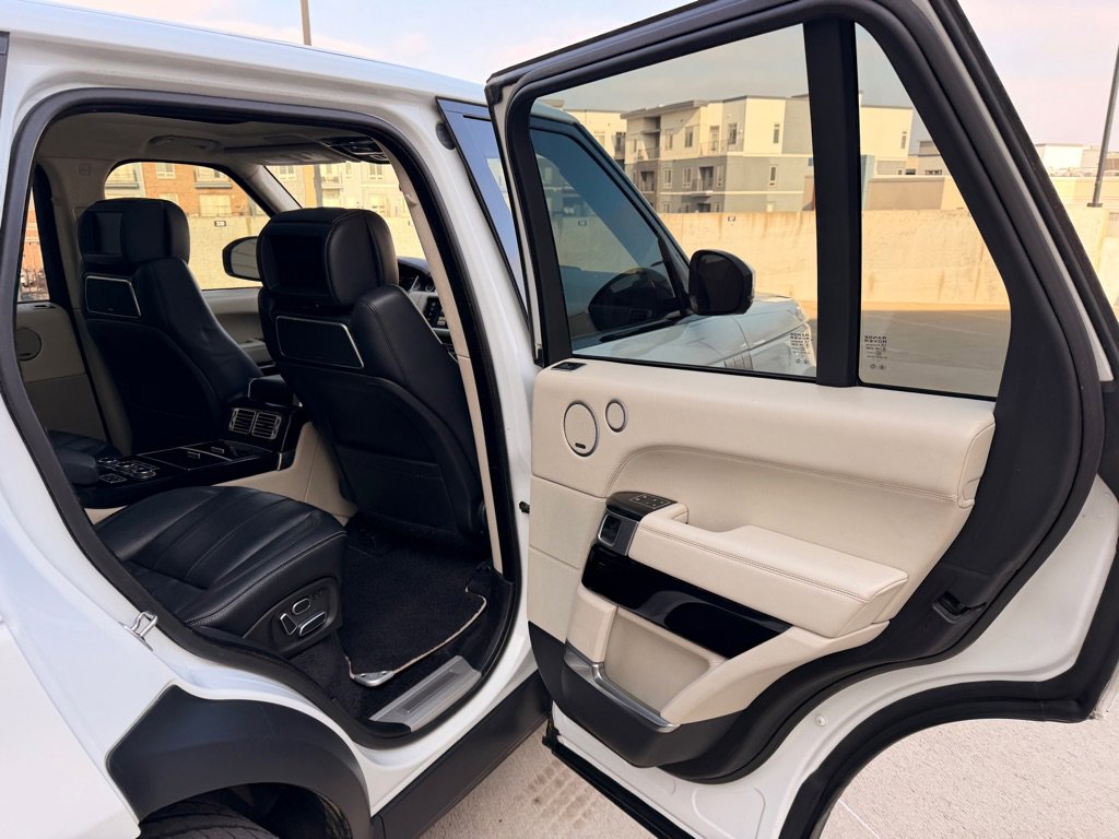 Used 2014 Land Rover Range Rover Autobiography image 21