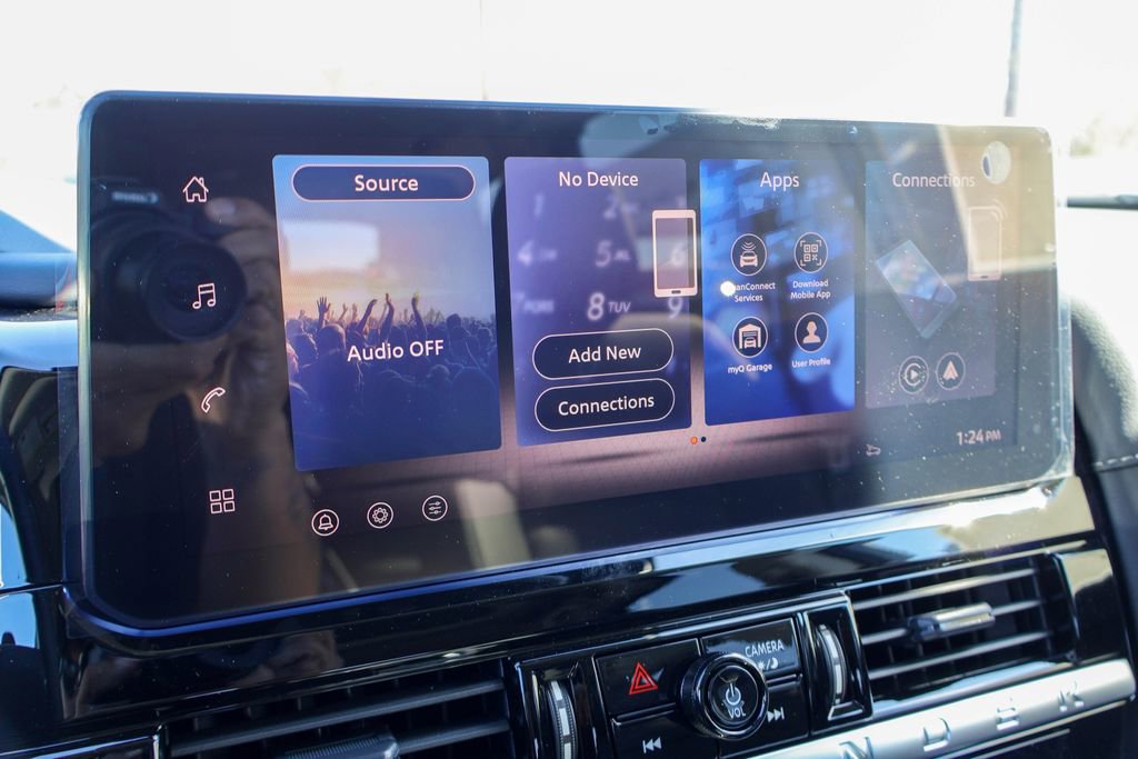 New 2026 Nissan Pathfinder SL image 3