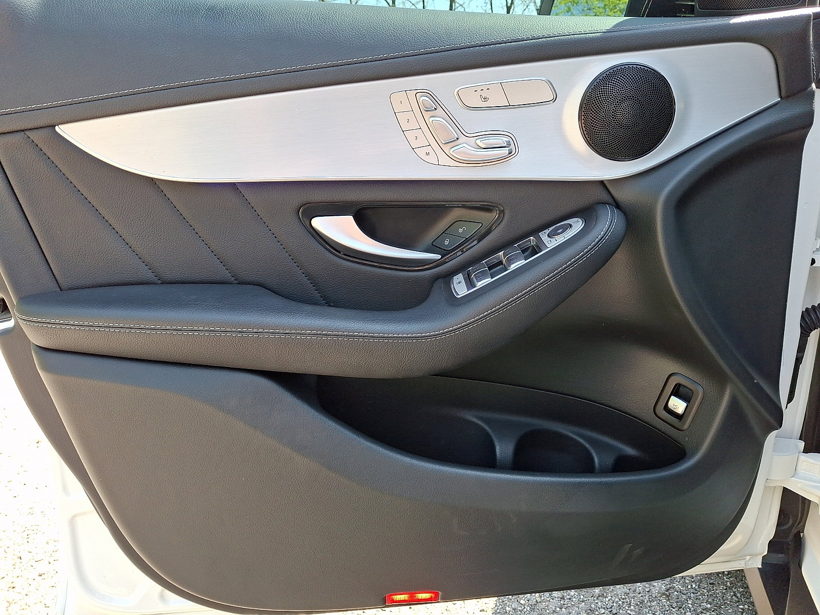 Used 2022 Mercedes-Benz GLC 300 4MATIC image 12