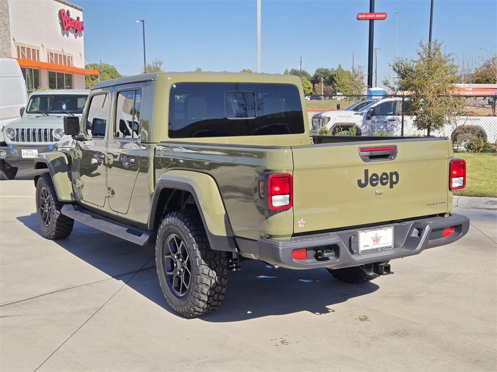New 2025 Jeep Gladiator Sport image 3