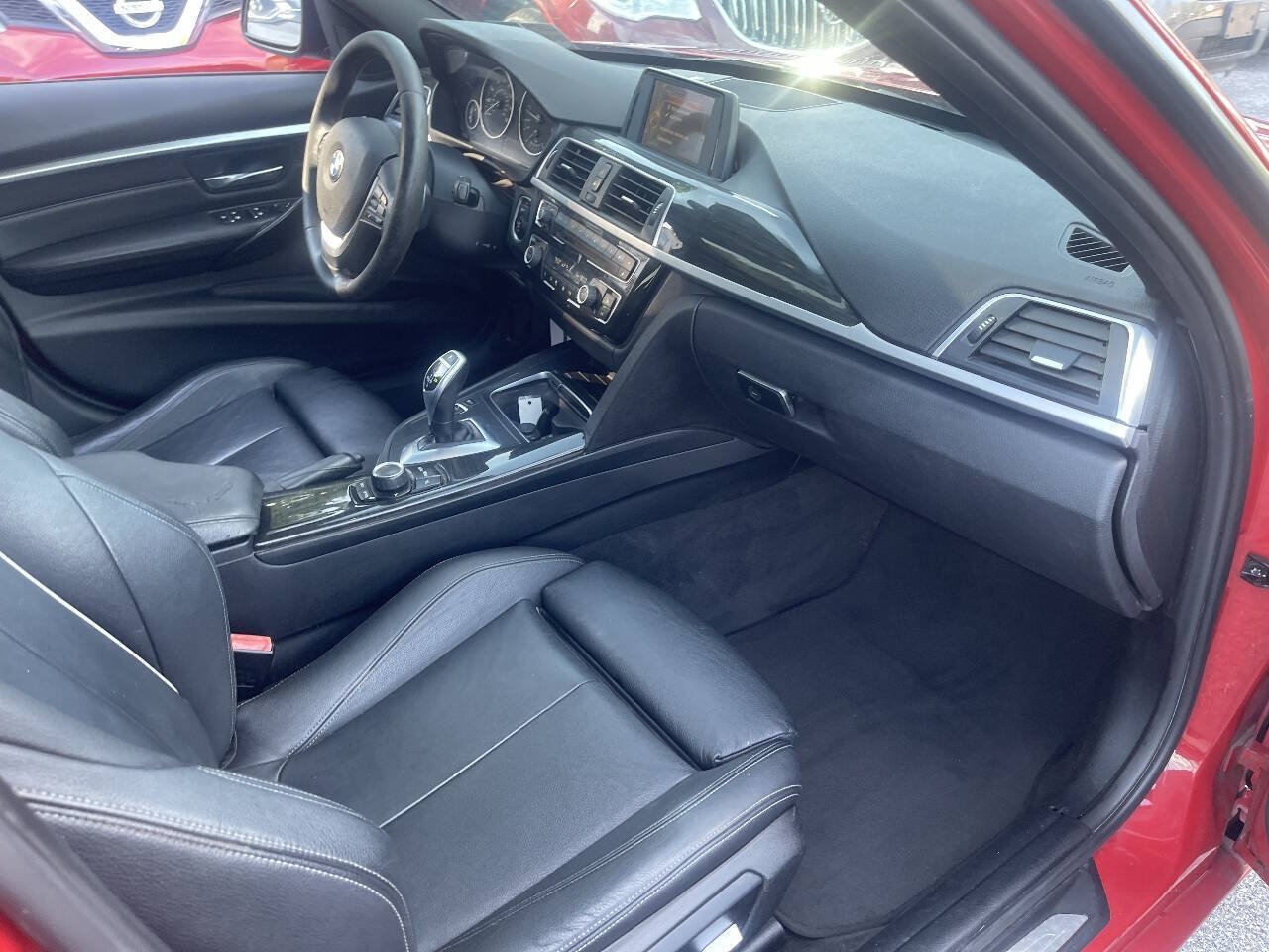 Used 2016 BMW 328i xDrive Sedan AWD/4WD image 27
