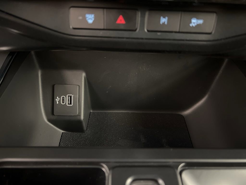 New 2025 Ford F150 Lightning Flash image 14