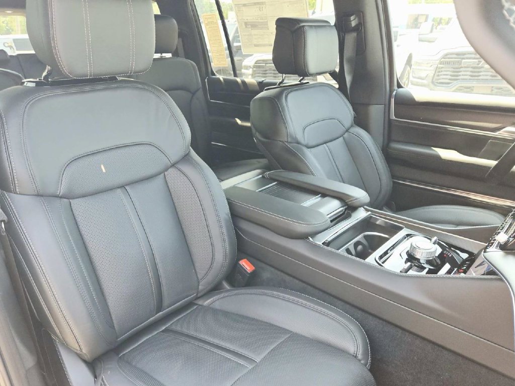 New 2026 Jeep Grand Wagoneer Summit AWD/4WD image 22