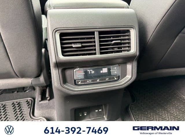 New 2026 Volkswagen Atlas SEL Premium R-Line image 17