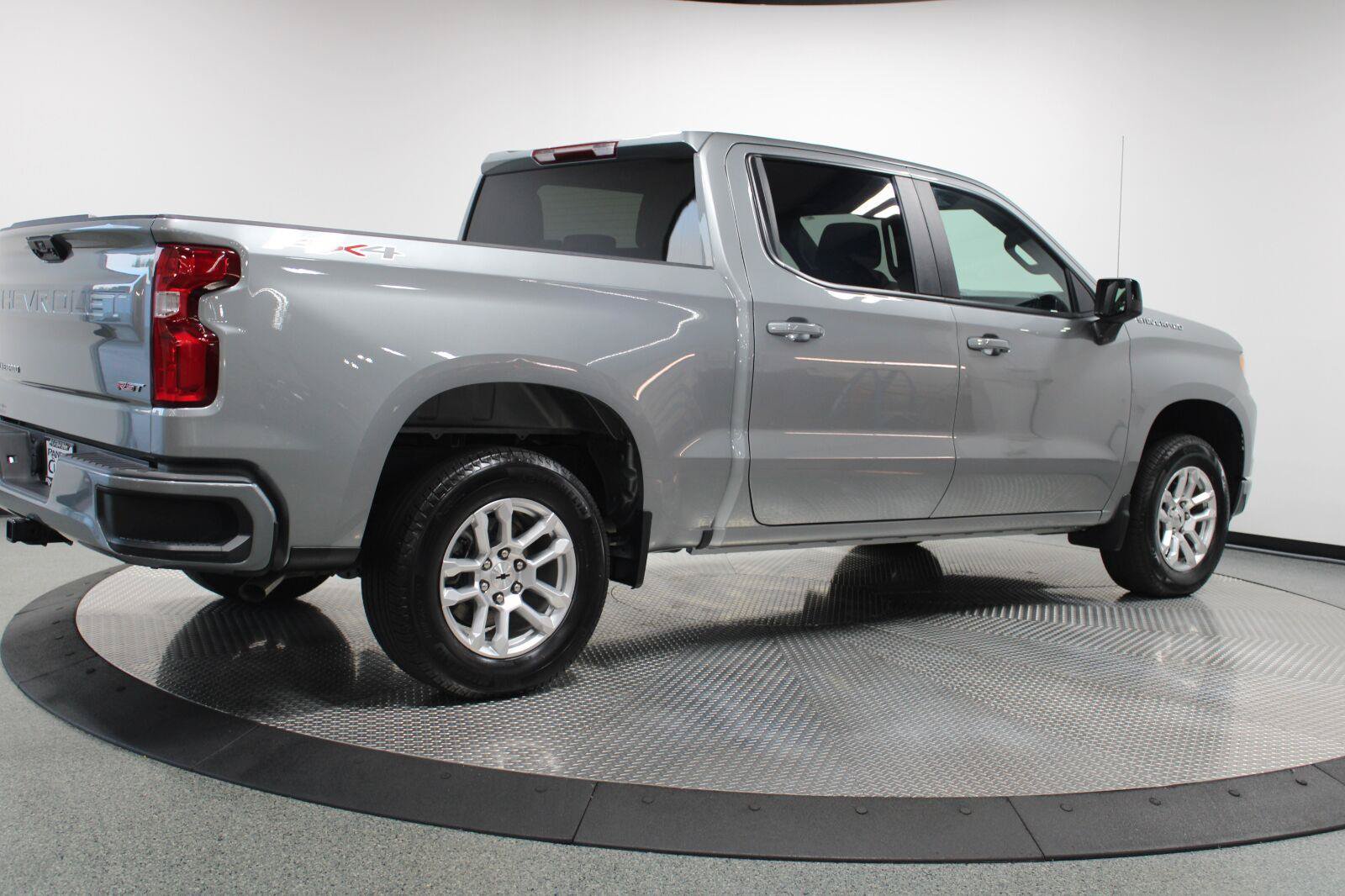Used 2026 Chevrolet Silverado 1500 RST AWD/4WD image 12