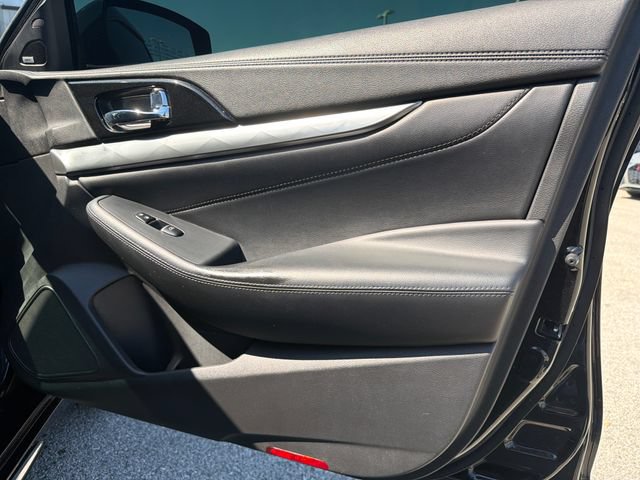 Used 2017 Nissan Maxima SR w/ Midnight Edition FWD image 26