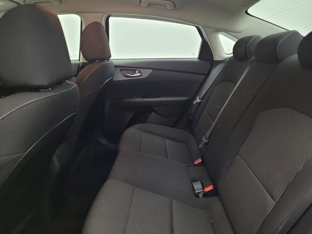 Used 2020 Kia Forte LXS FWD image 18